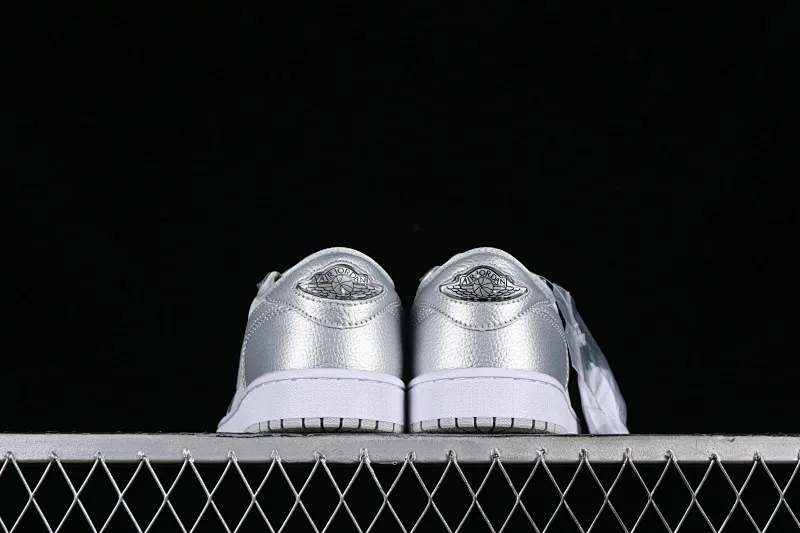 All categories Air Jordan Jordan series basketball shoes Air Jordan 1 Low Z version Air Jordan 1 Low AJ1 Joe 1 gray silver low-top cultural casual sneakers CZ0790-002